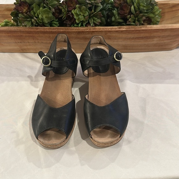 Dansko Charlotte Leather Black Cork Wedge Sandals size EU 41 EUC - Picture 2 of 9